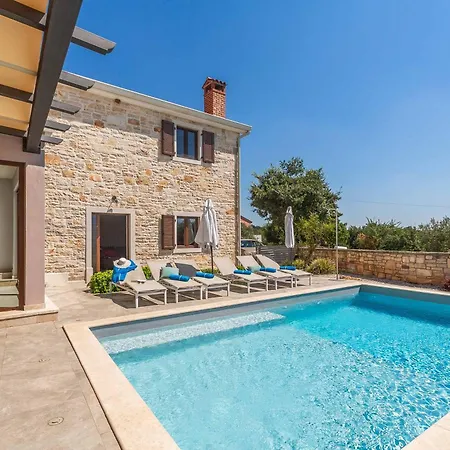 Rural Stone Lux